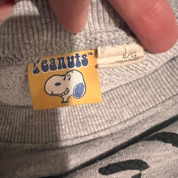 Vintage Peanuts sweatshirt. Ladies Lg - Picture 2 of 3